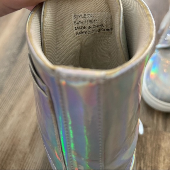Holographic Discontinued Dolls Kill YRU Boots with Credit Card Pockets Size 11 - Picture 7 of 11